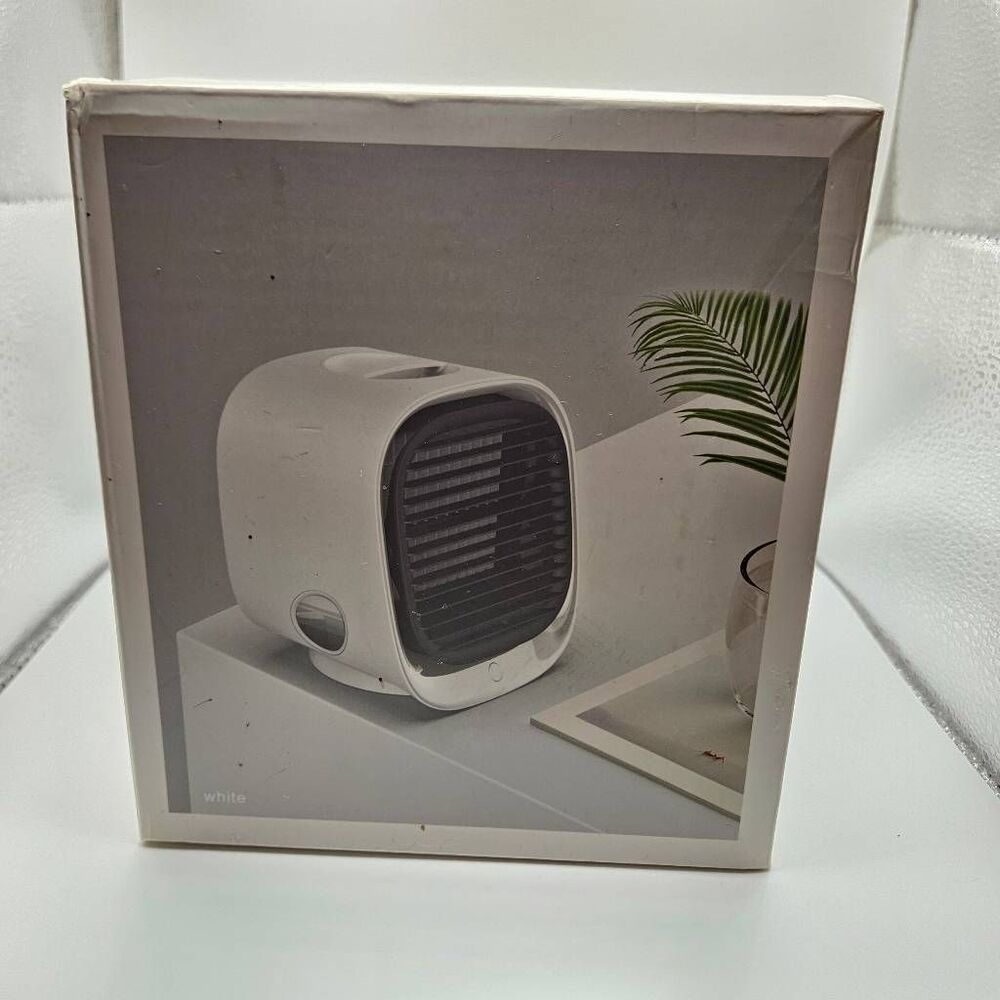 Iconic Retro USB Air Cooler, Quiet and Portable Fan, White, Table/Desk